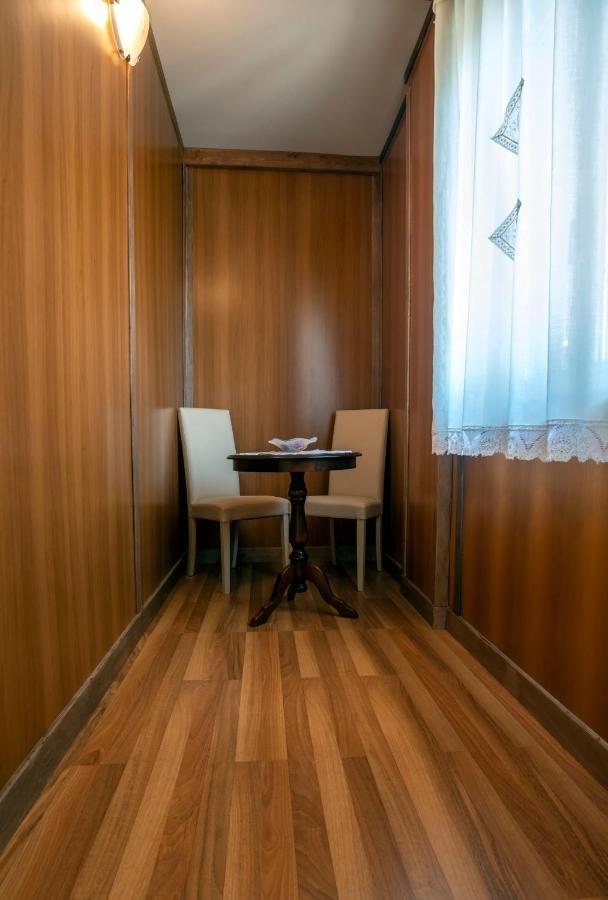 Nives Bed & Breakfast Pompei Ngoại thất bức ảnh